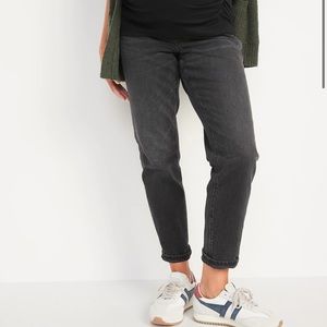 Old Navy Maternity Full-Panel Black-Wash Boyfriend Jeans - 0 Short